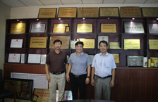 企鵝的產(chǎn)品性能穩(wěn)定，發(fā)貨非常及時(shí)