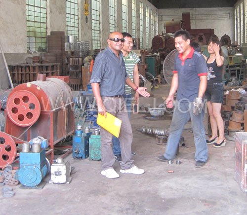 2011年7月25日，外國(guó)友人參觀考察我公司！明經(jīng)理等接待并陪同參觀！(圖8)