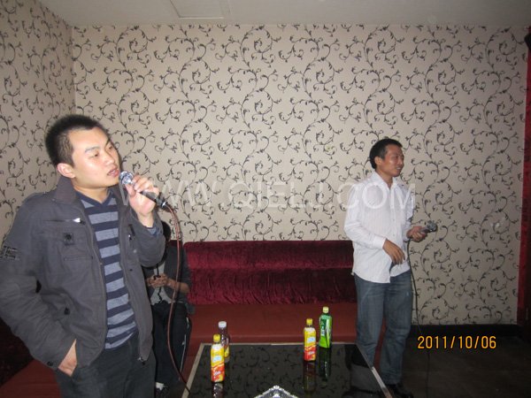 2011年10月，鄭州企鵝糧油機(jī)械有限公司--外貿(mào)部，十一國慶節(jié)團(tuán)體活動！(圖8)