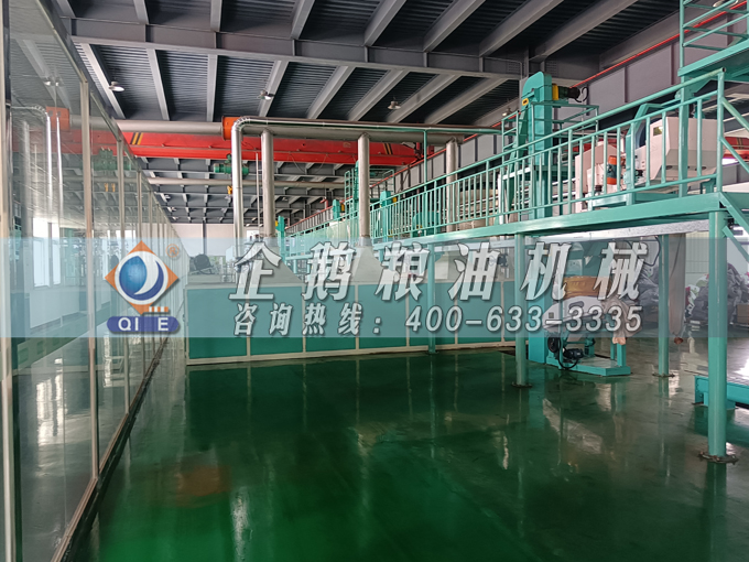 企鵝牌茶籽油雙螺桿榨油機(jī),用心制造獲得客戶認(rèn)可(圖2) 企鵝牌茶籽油雙螺桿榨油機(jī),用心制造獲得客戶認(rèn)可(圖2)